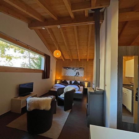Huettenhotel Husky Lodge Муотаталь Экстерьер фото