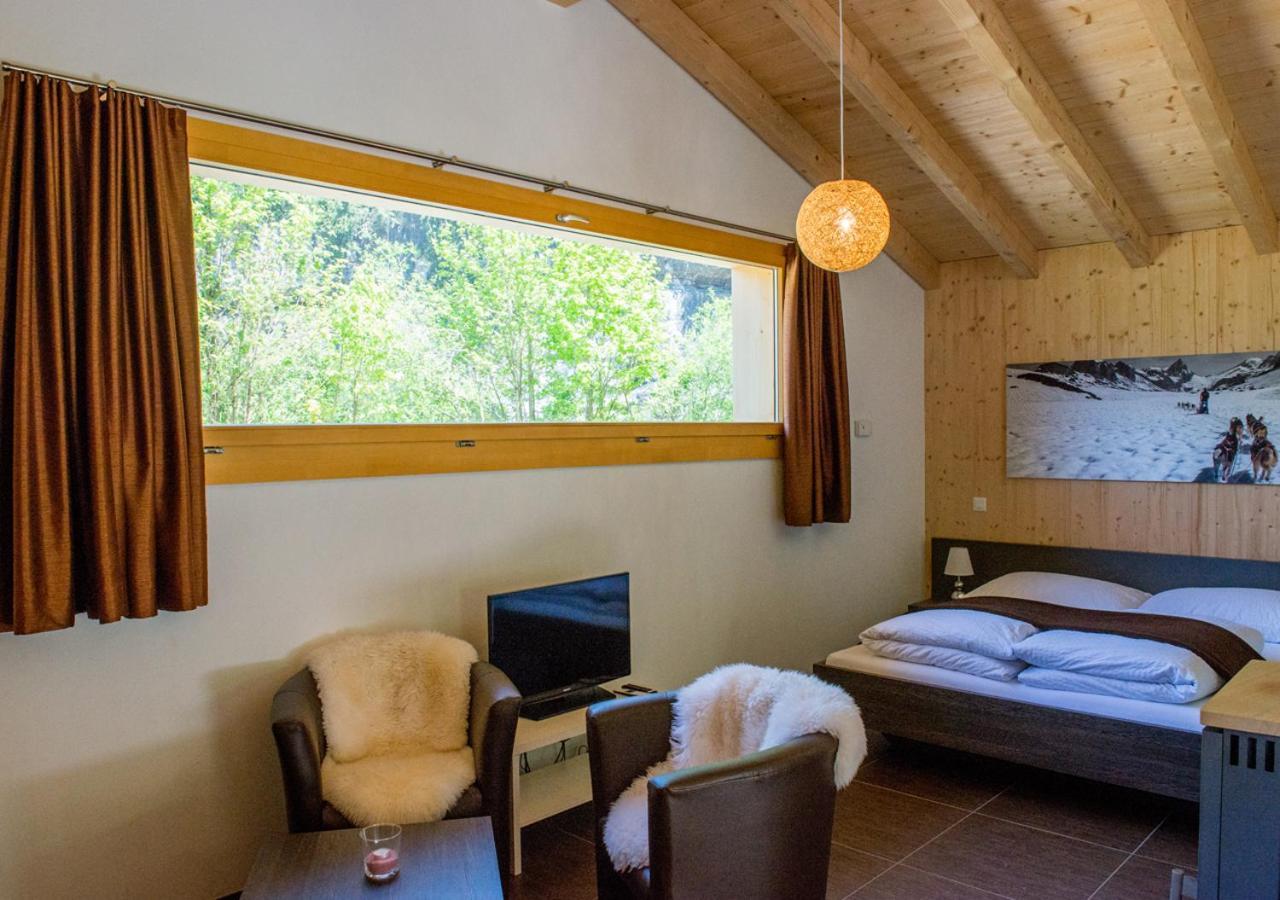 Huettenhotel Husky Lodge Муотаталь Экстерьер фото