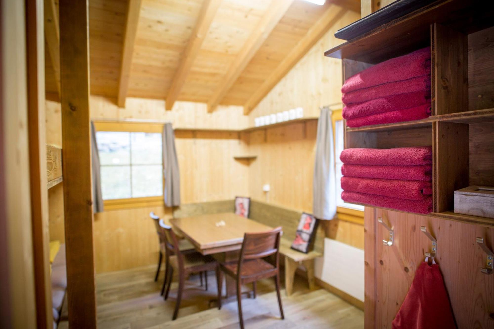 Huettenhotel Husky Lodge Муотаталь Экстерьер фото