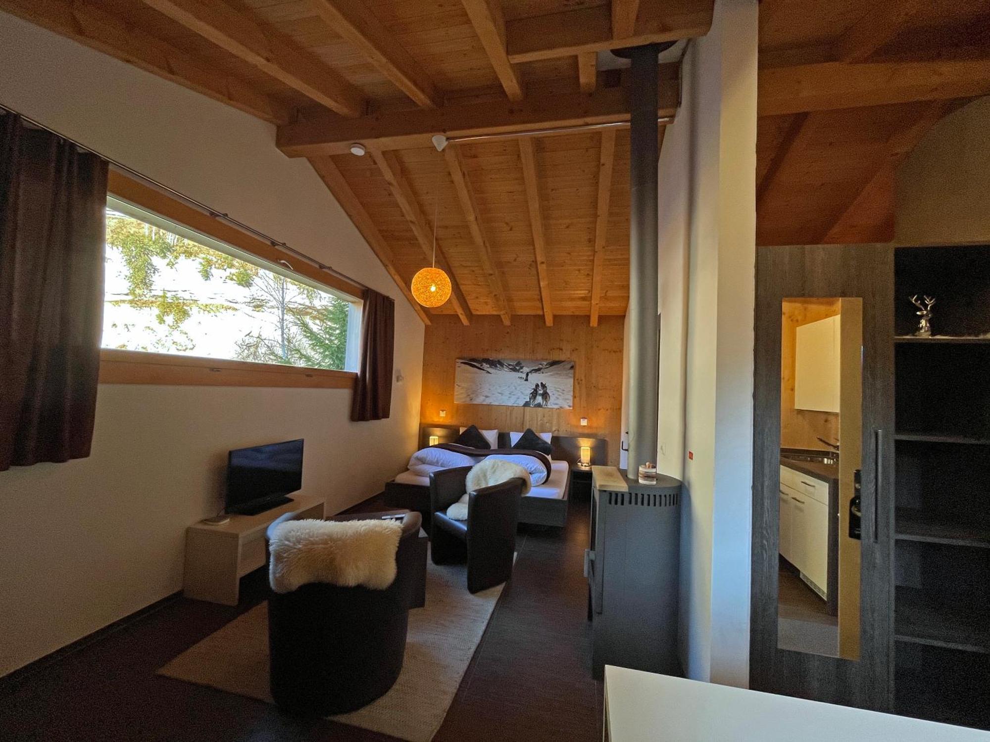 Huettenhotel Husky Lodge Муотаталь Экстерьер фото