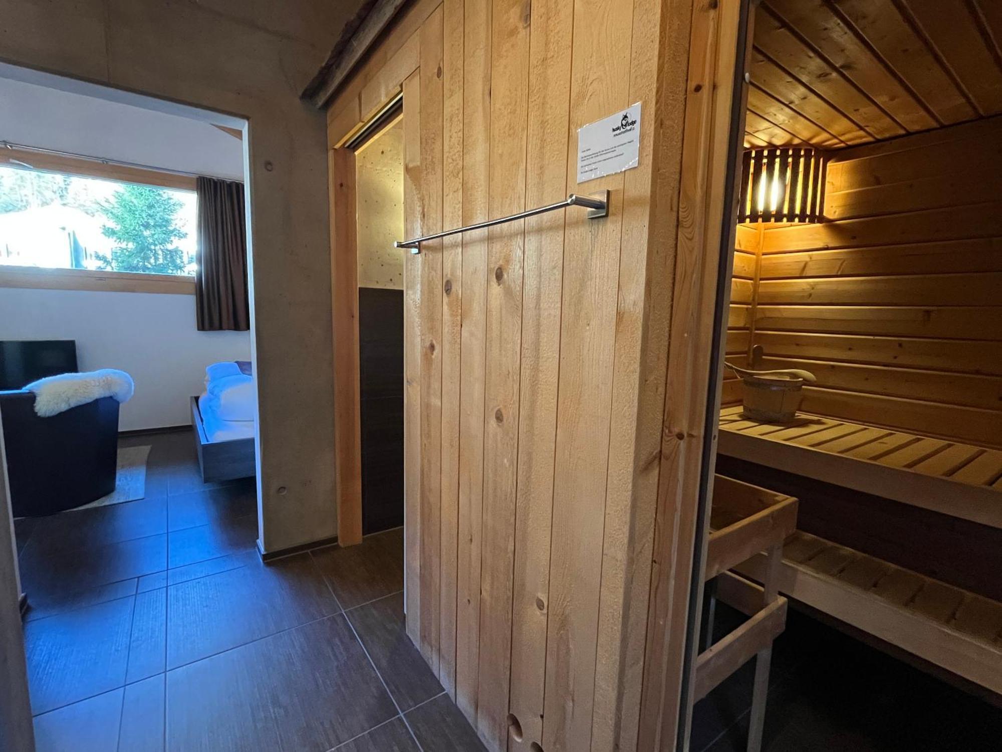 Huettenhotel Husky Lodge Муотаталь Экстерьер фото